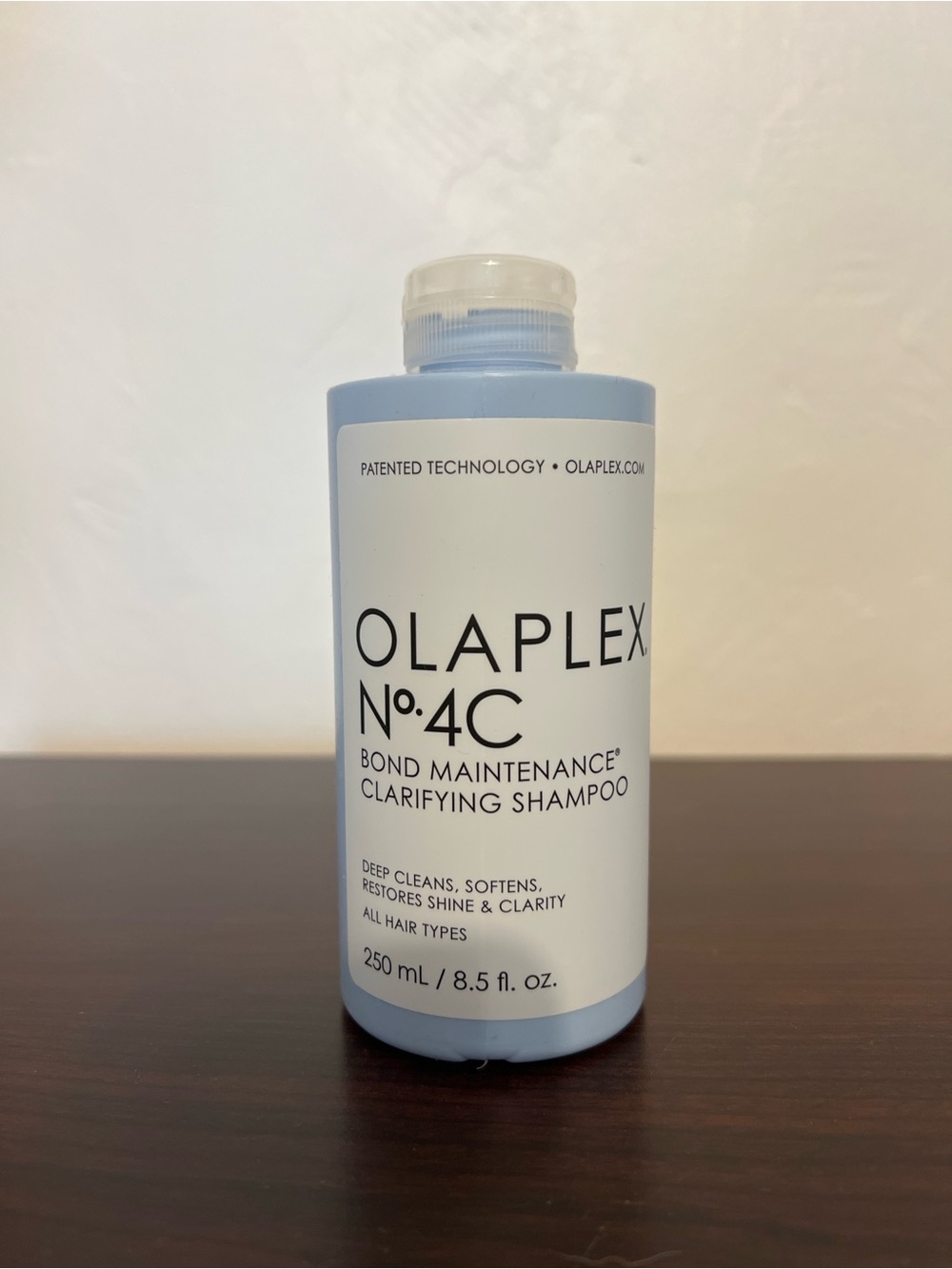 OLAPLEX No.4C Clarifying Shampoo — NEW